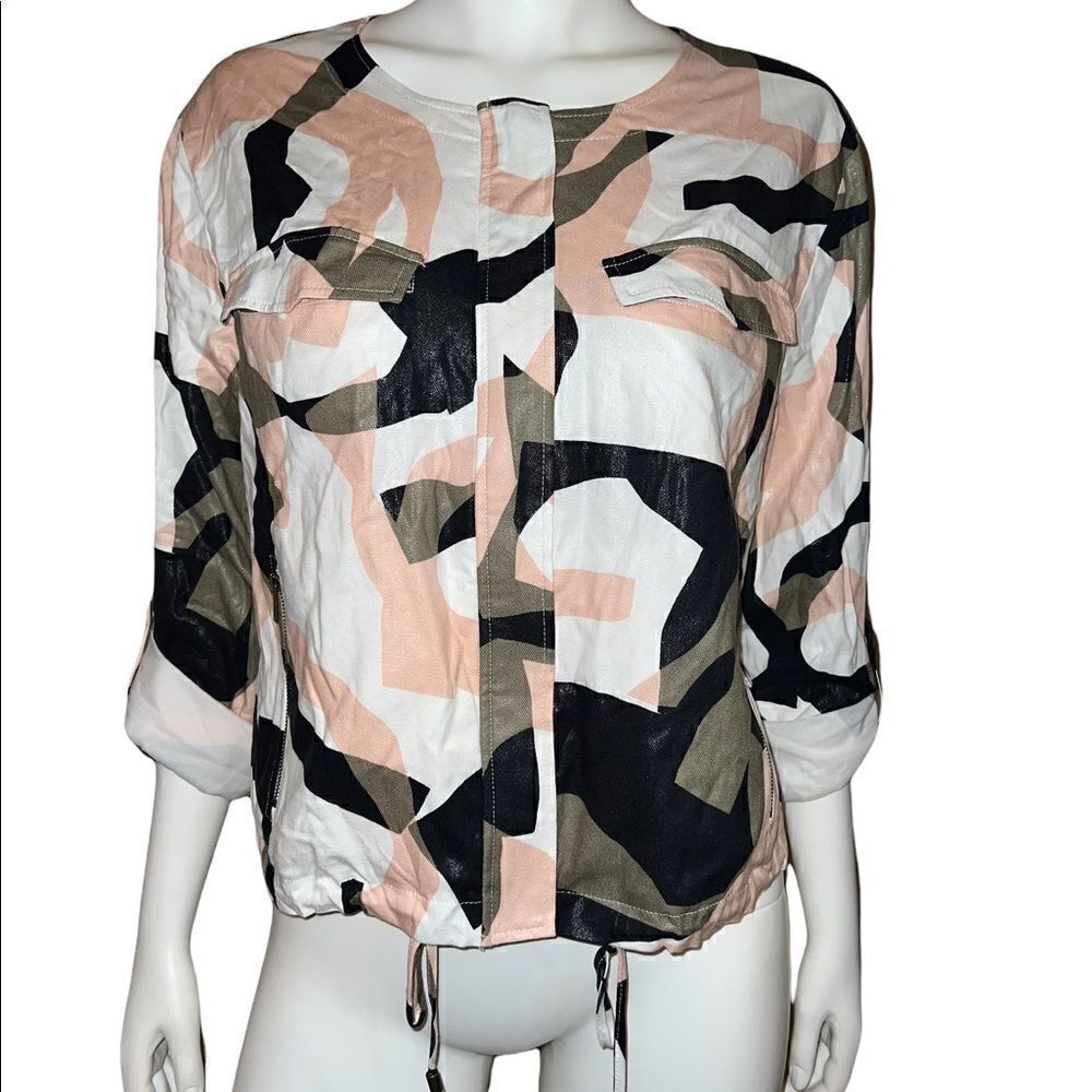 DKNY Pink Cropped Camoflauge Lightly Lined Anorak Jacket Medium NWT